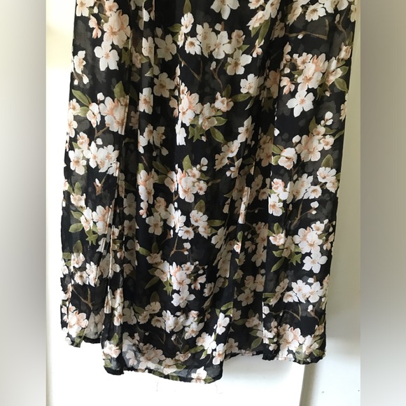 Forever21 Floral Y2K Halter Dress - Picture 6 of 7